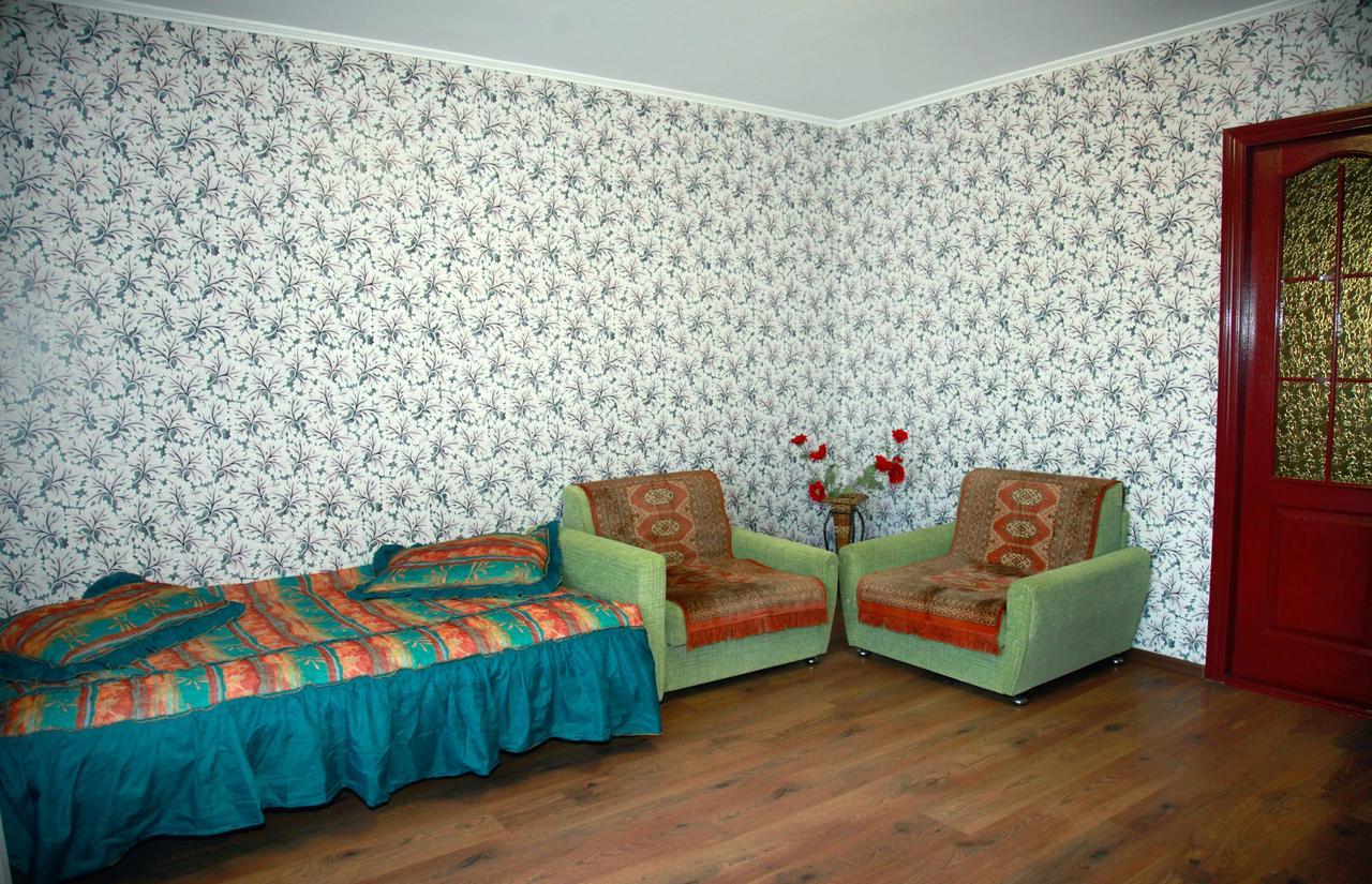 2-Bedroom On Mykolaychuka Street Vinnytsja Buitenkant foto